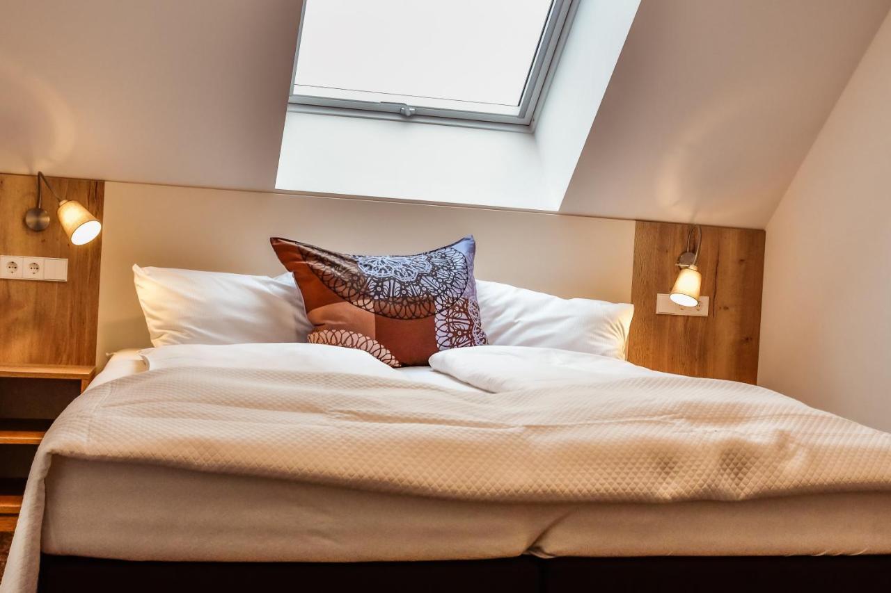 Hotel Finkls Heimat à Dinkelscherben Extérieur photo